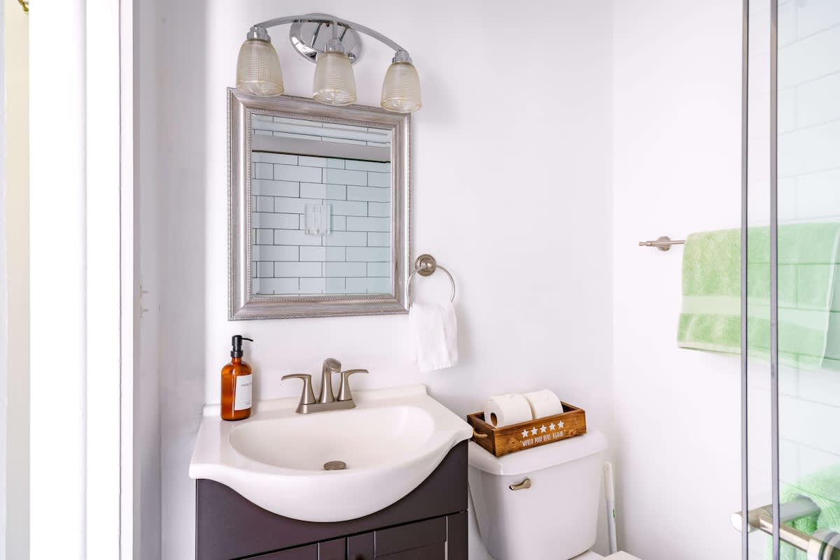 🌿 Goodale Oasis by Jungle House | Downtown & Short North | Walk to High Street | Private Parking | 5,800+ Reviews | Near OSU, Convention Center & Nationwide Arena - Foto 26