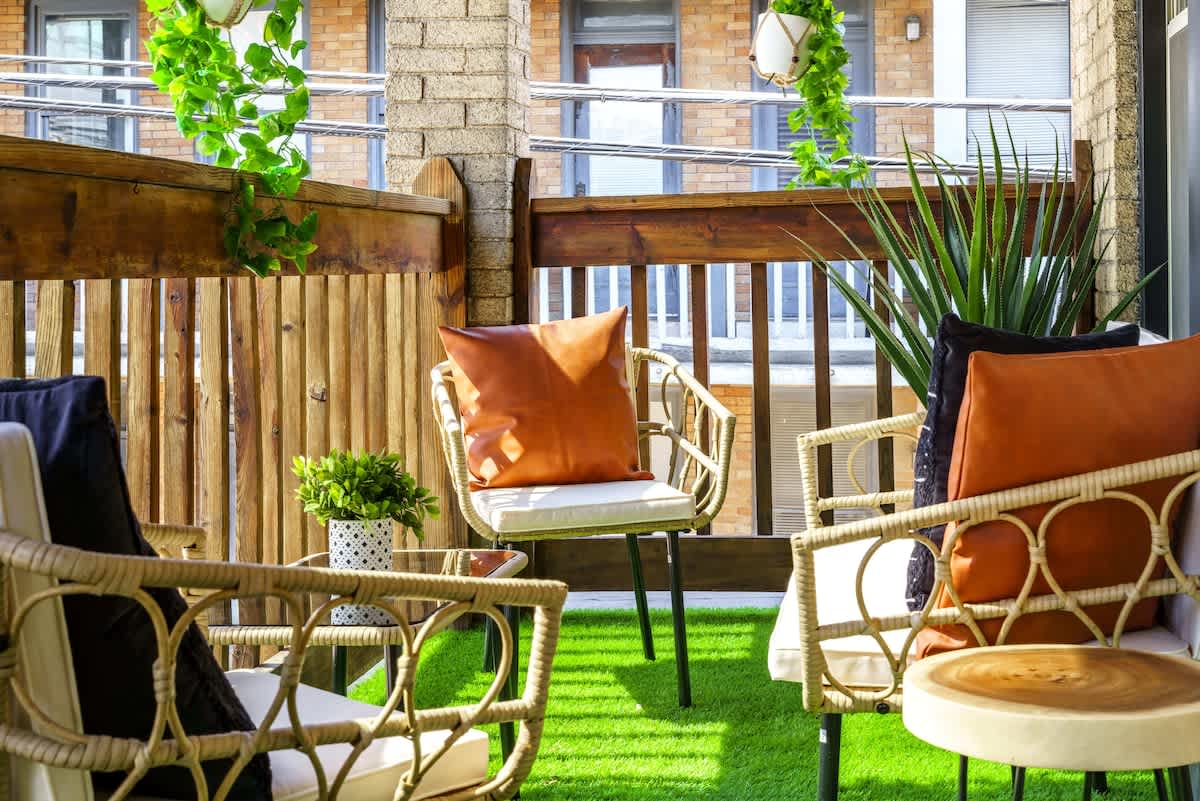 🌿 Bamboo Bungalow by Jungle House | 5,800+ Reviews | Walk to High Street | Private Parking | Downtown & Short North | Near Convention Center, OSU & Nationwide Arena 5