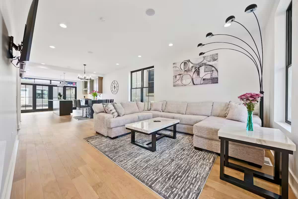 🌿 Casa Cielo by Jungle House | Walk to High Street | Near Convention...