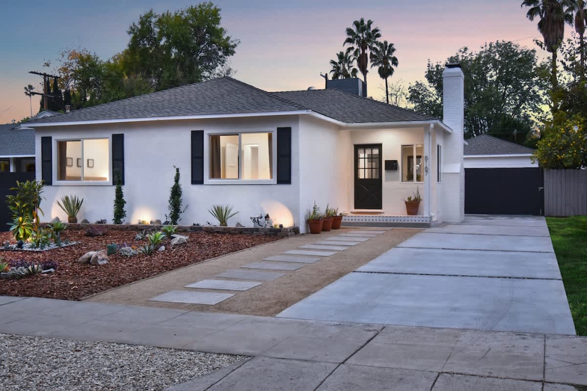 Private Backyard Retreat · 3BR Near Universal
