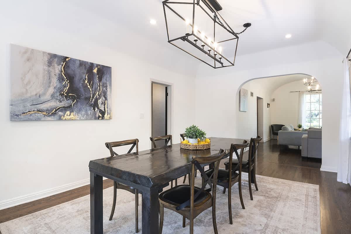 Spanish House with Pool · Near Beverly Hills