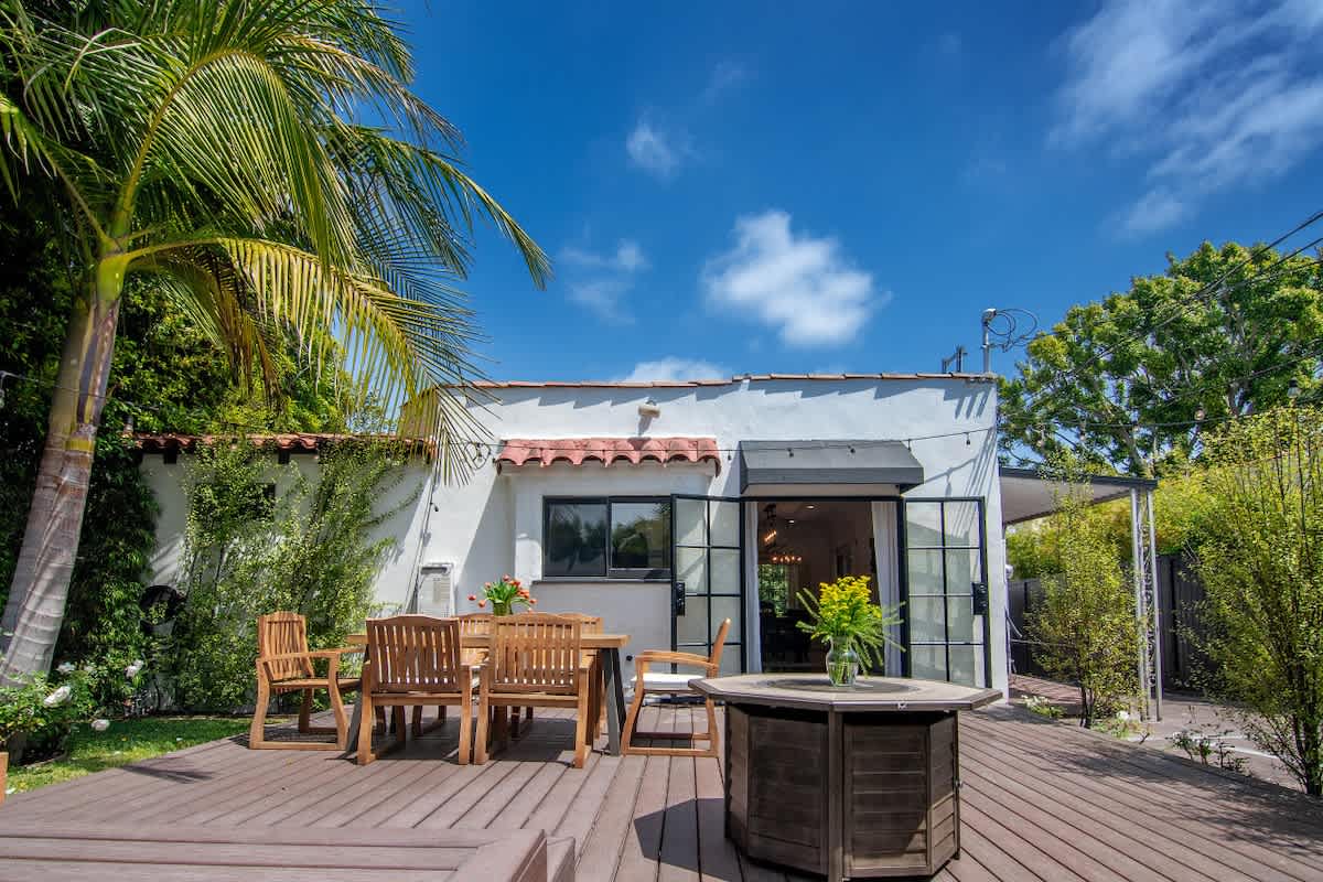 Spanish House with Pool · Near Beverly Hills