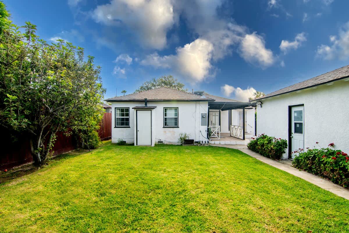 Central LA Home with Private Yard · Near The Grove - Picture 42