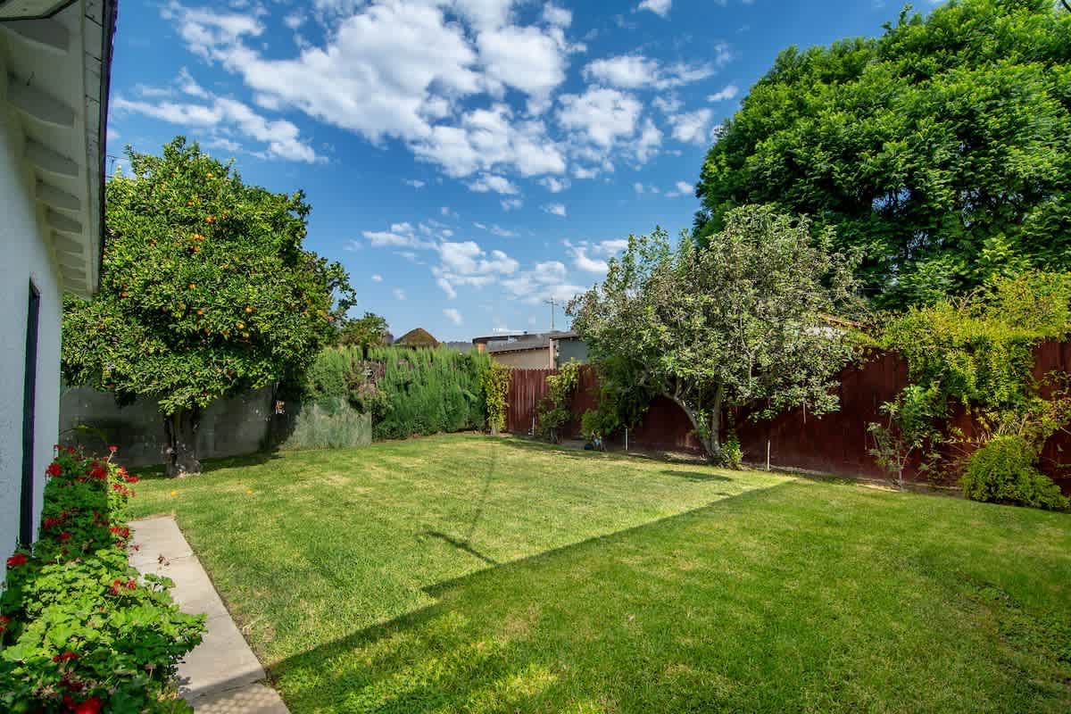 Central LA Home with Private Yard · Near The Grove - Picture 41