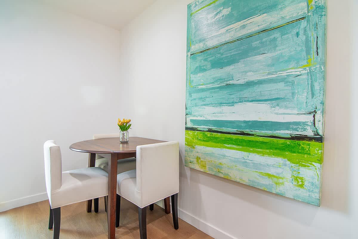 Remodeled 3BR Apartment · Near Universal Studios - Picture 12