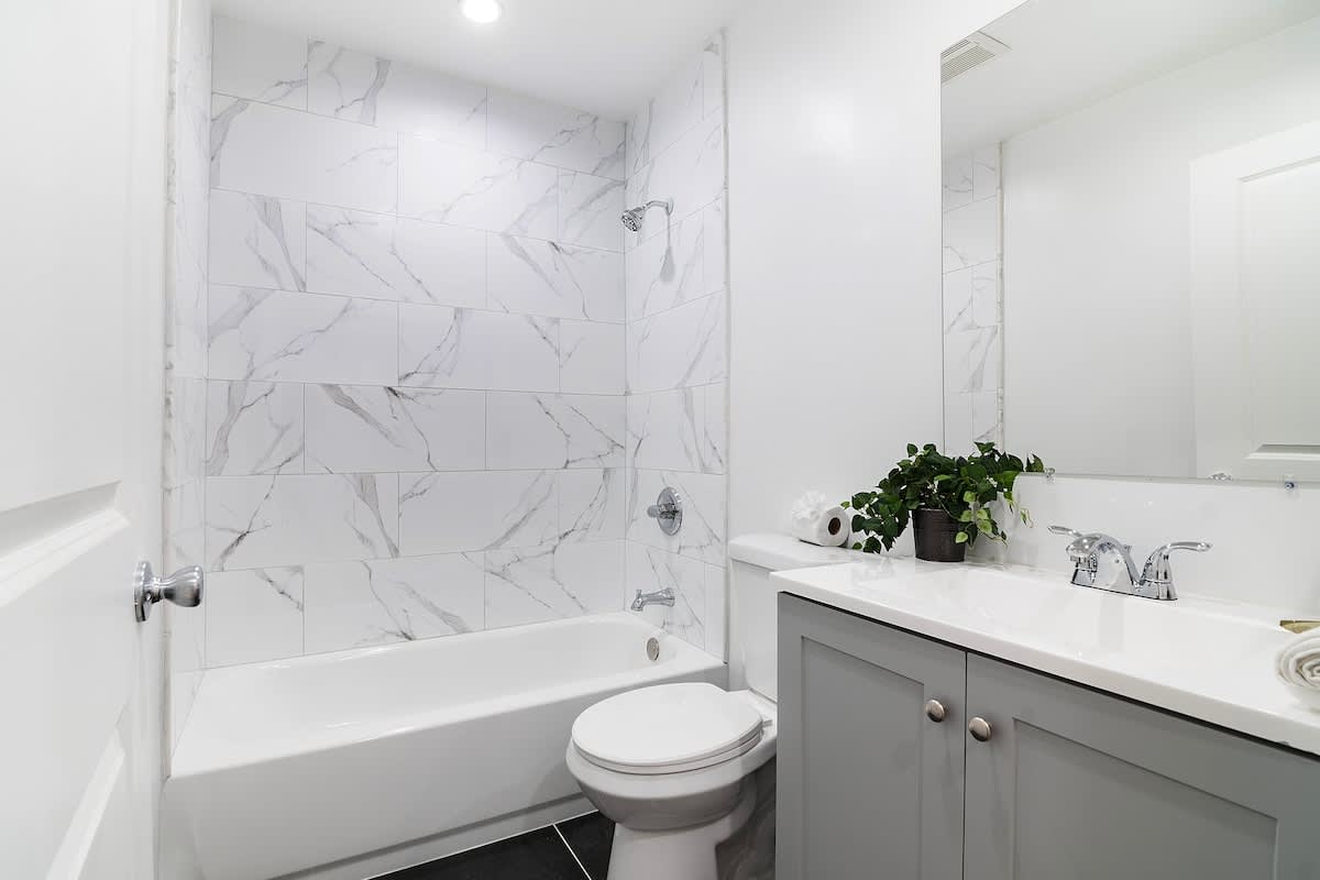 Remodeled 3BR Apartment · Near Universal Studios - Picture 36