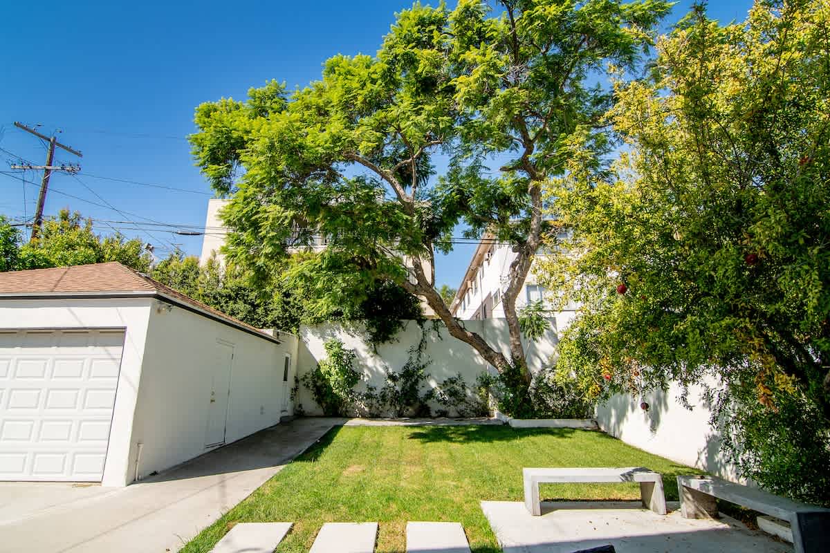 6-Bedroom Group Getaway Near Beverly Hills