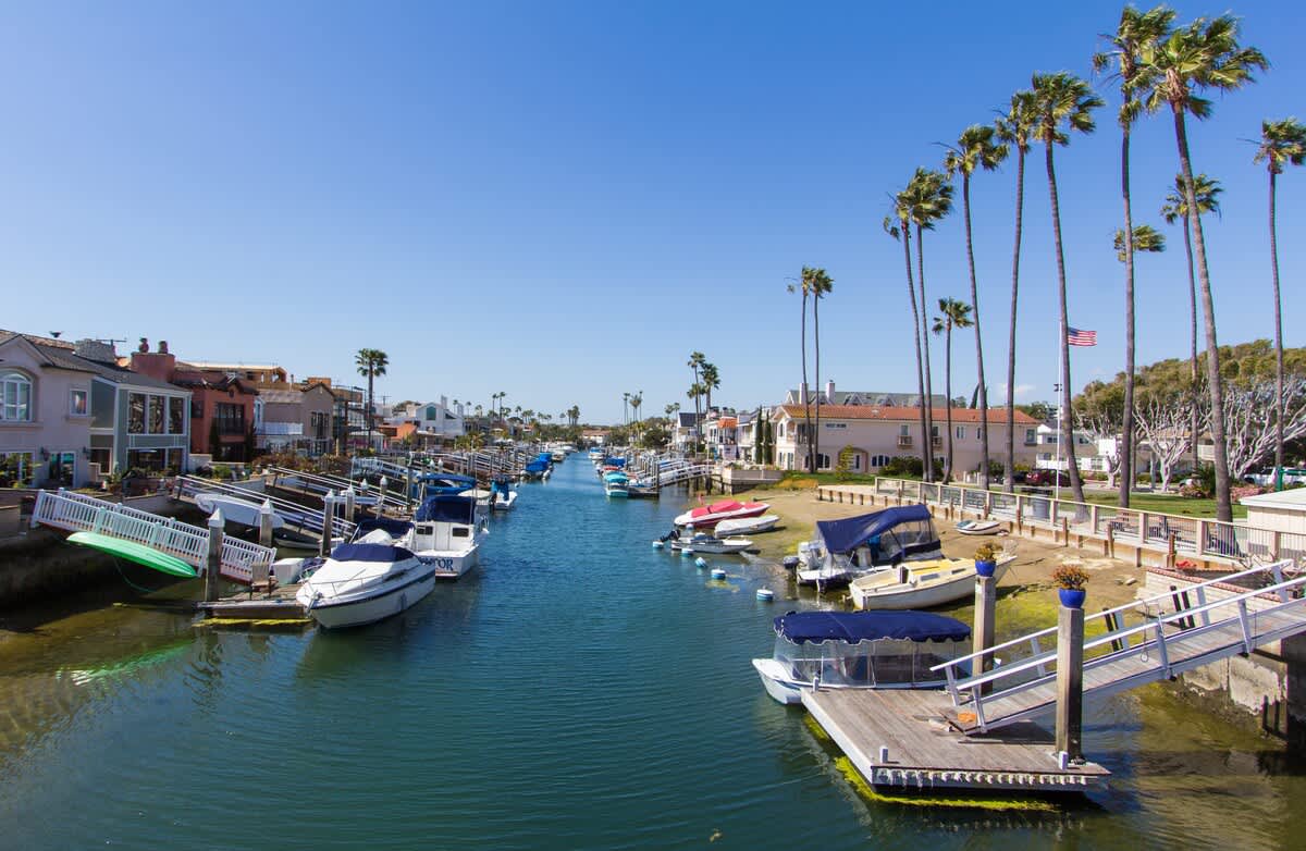 209 38th St B | Relaxing Rooftop w/ Nice Views Sleeps 6 2