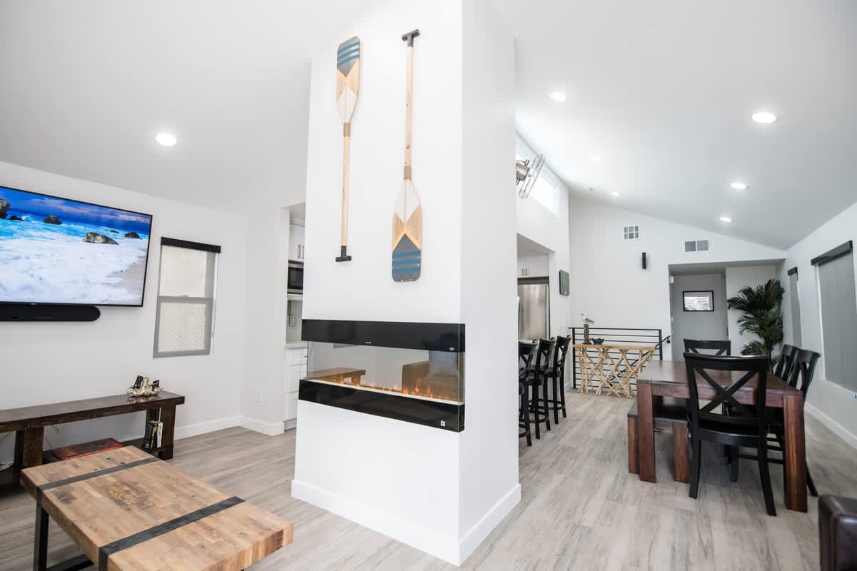 122 36th St B | Gorgeous + Modern Oasis. Steps to the Beach 2