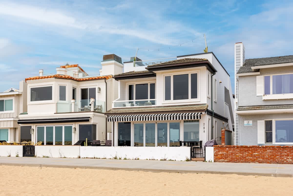 204 E Oceanfront A&B | Beachfront Living at it's Best