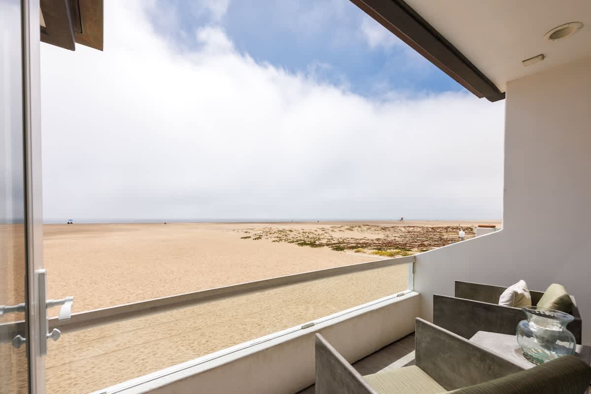 204 E Oceanfront A&B | Beachfront Living at it's Best 6