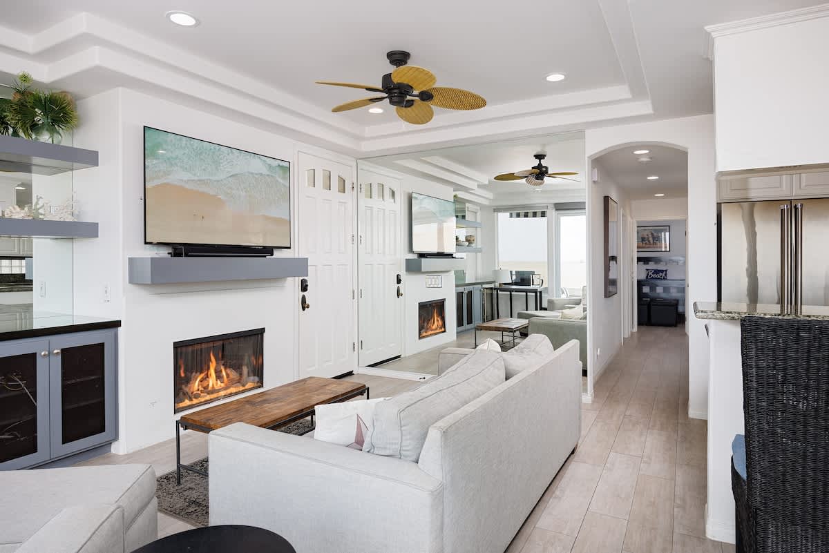 204 E Oceanfront A | Stunning Beachfront w/Large Patio 6