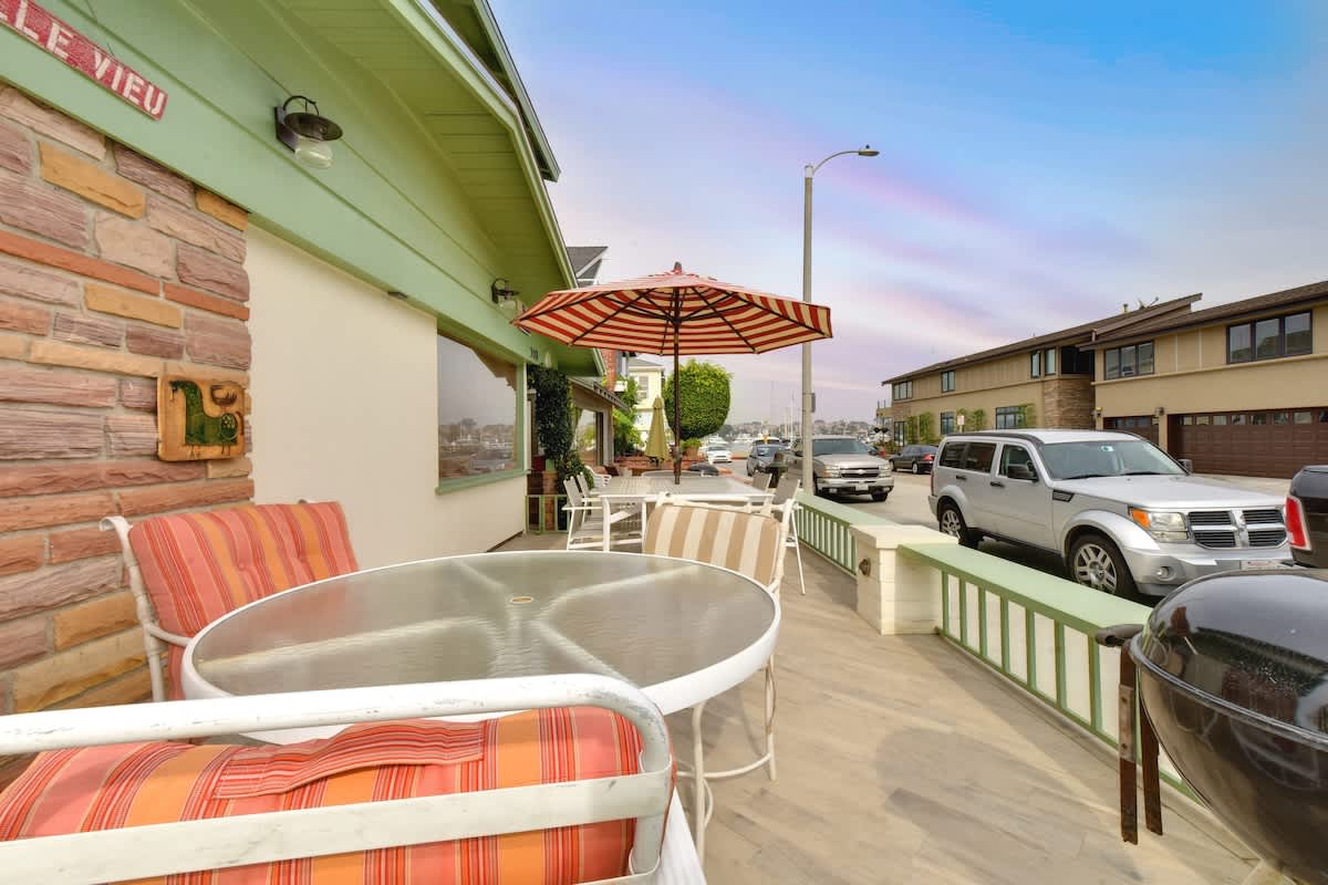 319 Coronado | Newport Bay Cottage w/ Spacious Patio 3