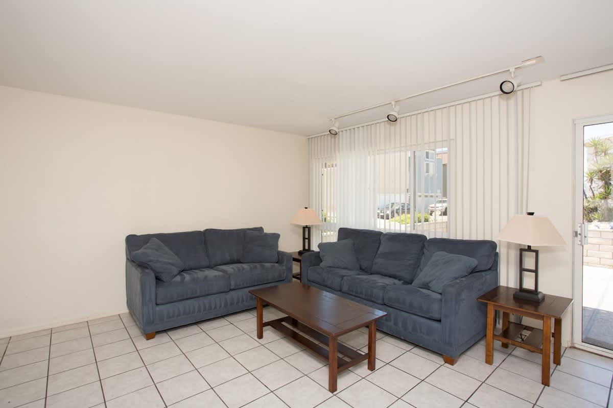 3610/3612 Seashore | Value Duplex 1 House To The Sand 5