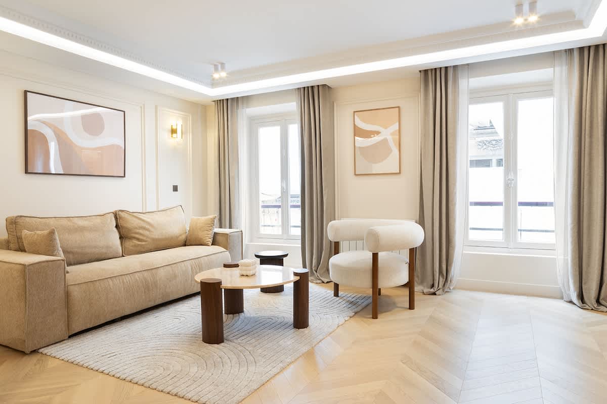 A Splendid 2-BR/2BA with Services in Opéra — Paris, Île-de-France — vacation rental