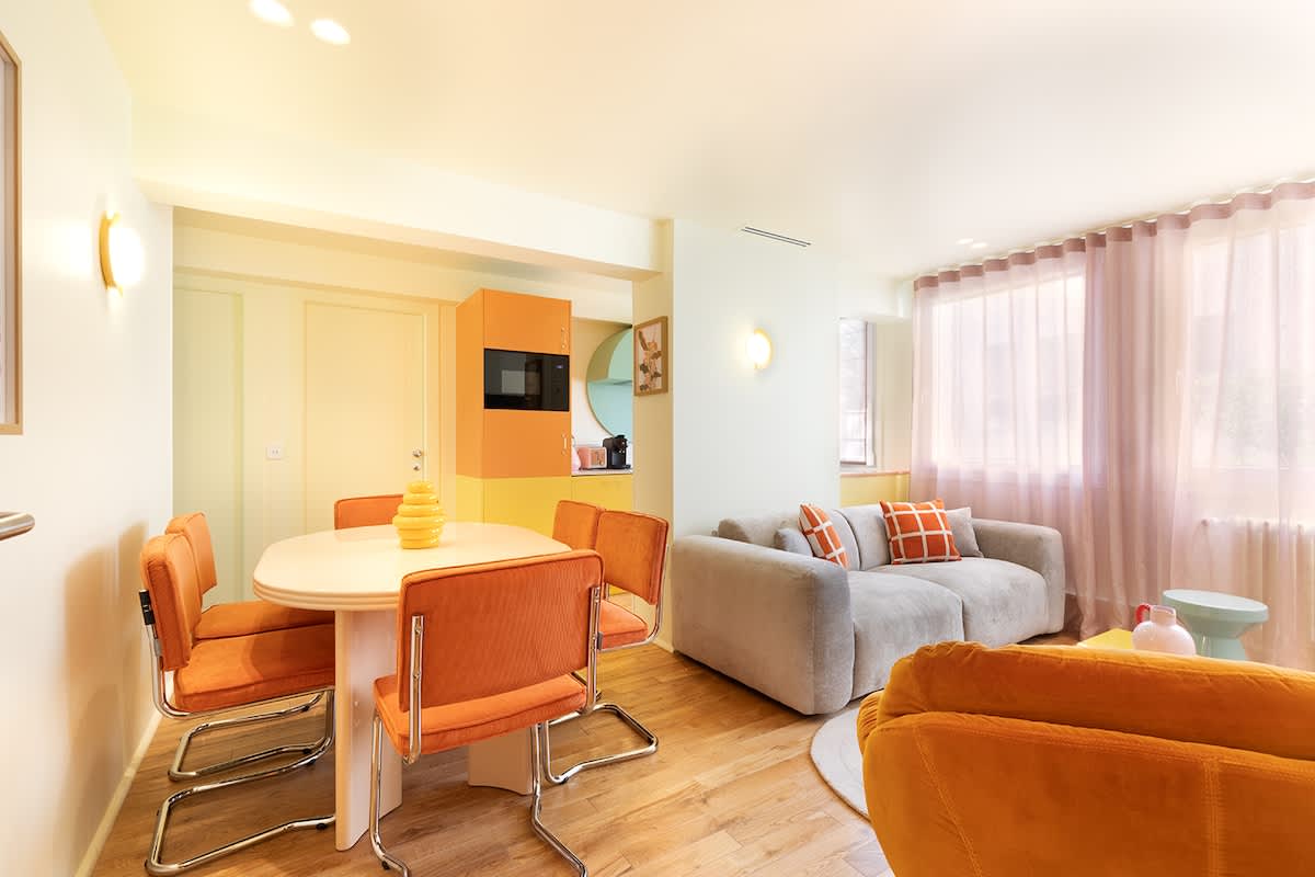 A Vintage 2-BR/2BA with Services - Champs-Elysées — Paris, Île-de-France — vacation rental