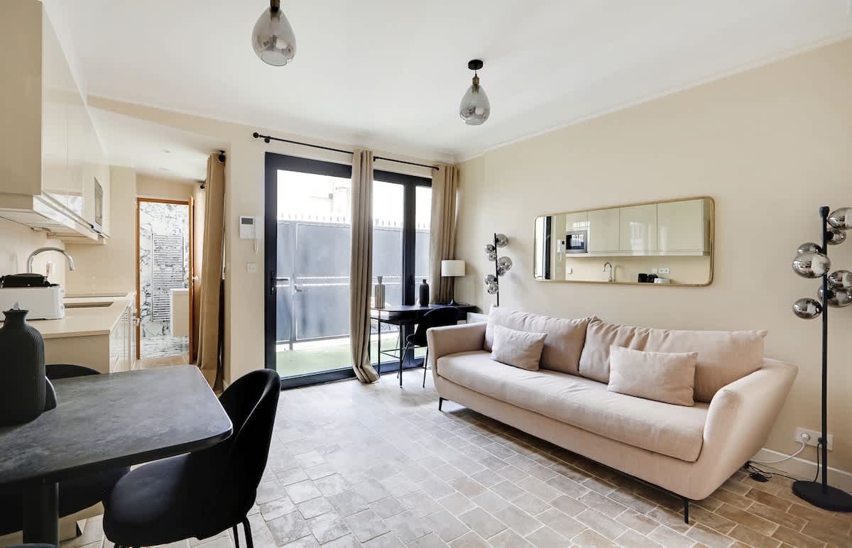 A Wonderfull 1-BR/2BA Duplex in Montmartre — Paris, Île-de-France — vacation rental
