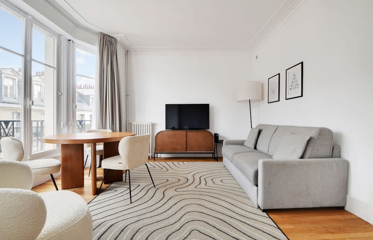 A Stunning 1-BR in Saint Michel Notre Dame — Paris, Île-de-France — vacation rental