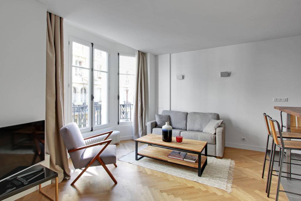 A Stunning 1-BR in St-Michel Notre Dame — Paris, Île-de-France — vacation rental