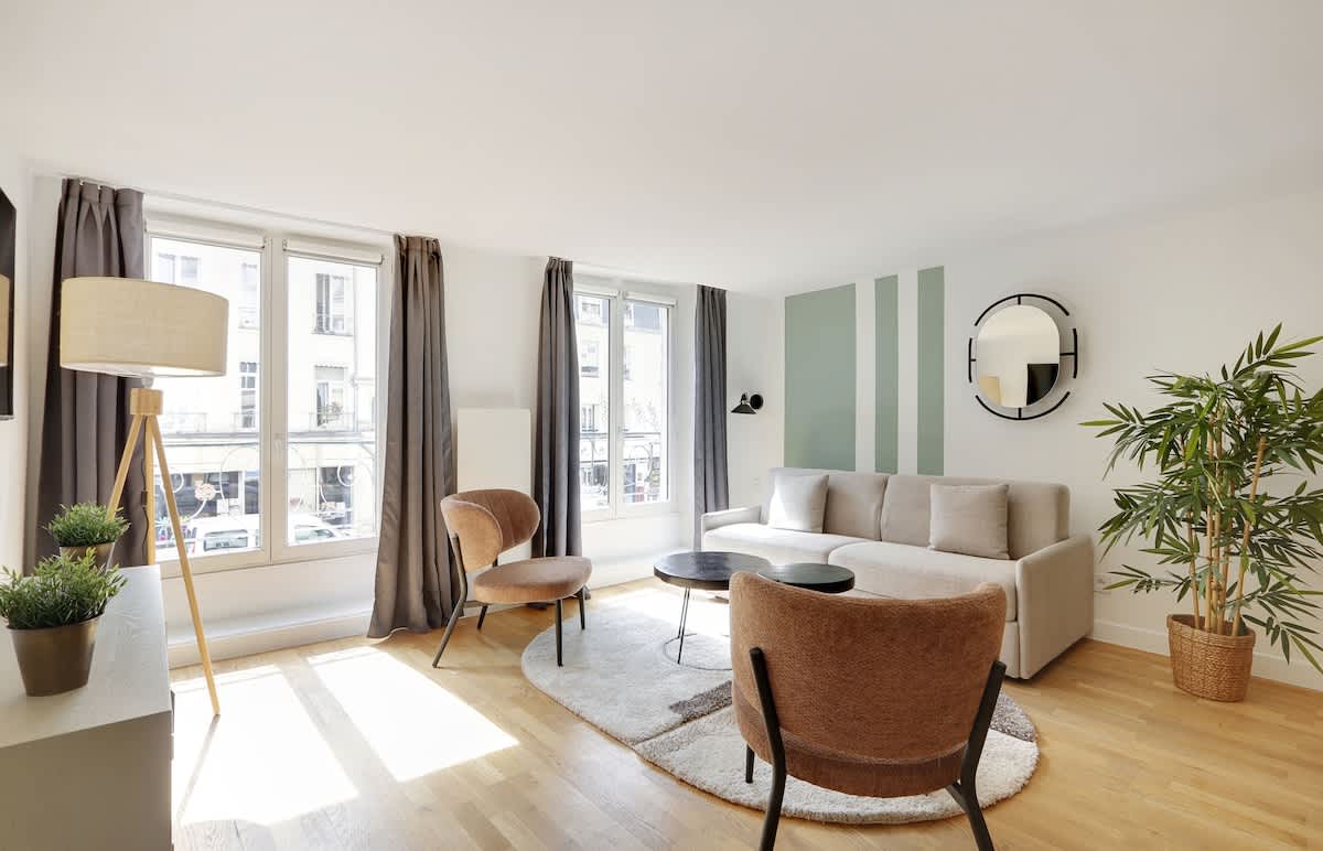 A Stylish 2-BR/1BA in Saint-Martin — Paris, Île-de-France — vacation rental
