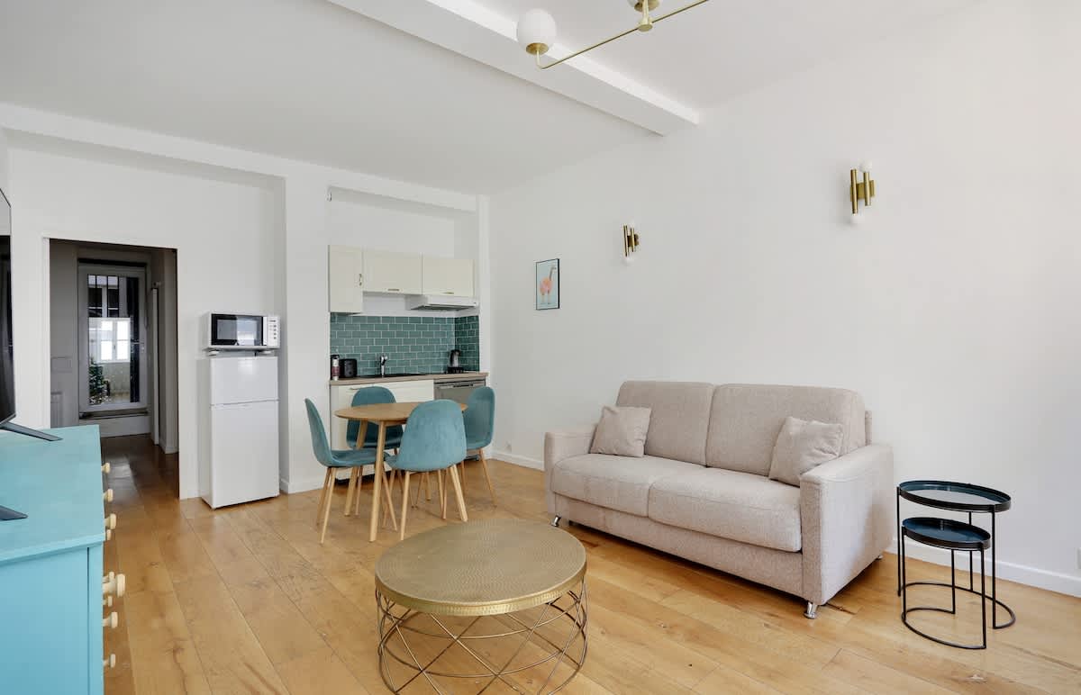 A Trendy 1-BR Apartment in Saint Germain — Paris, Île-de-France — vacation rental