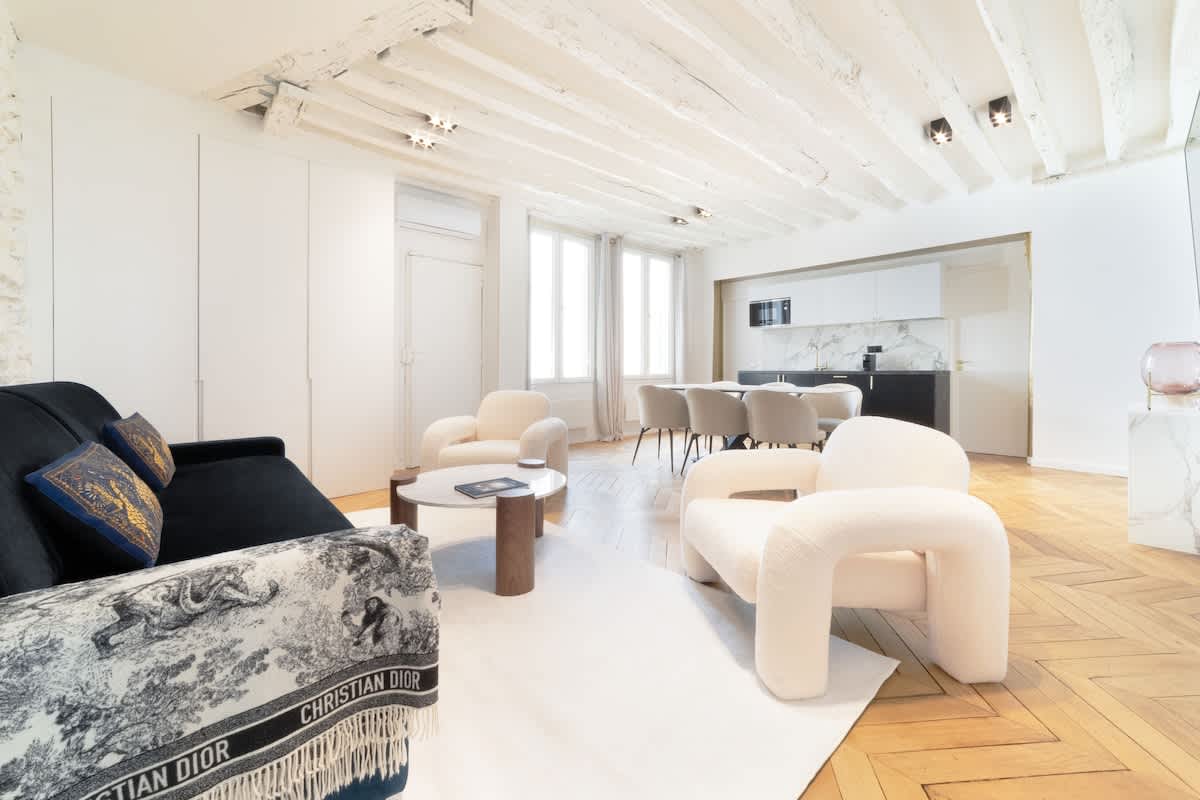 A Breathtaking  2BR/2BA in Le Marais — Paris, Île-de-France — vacation rental