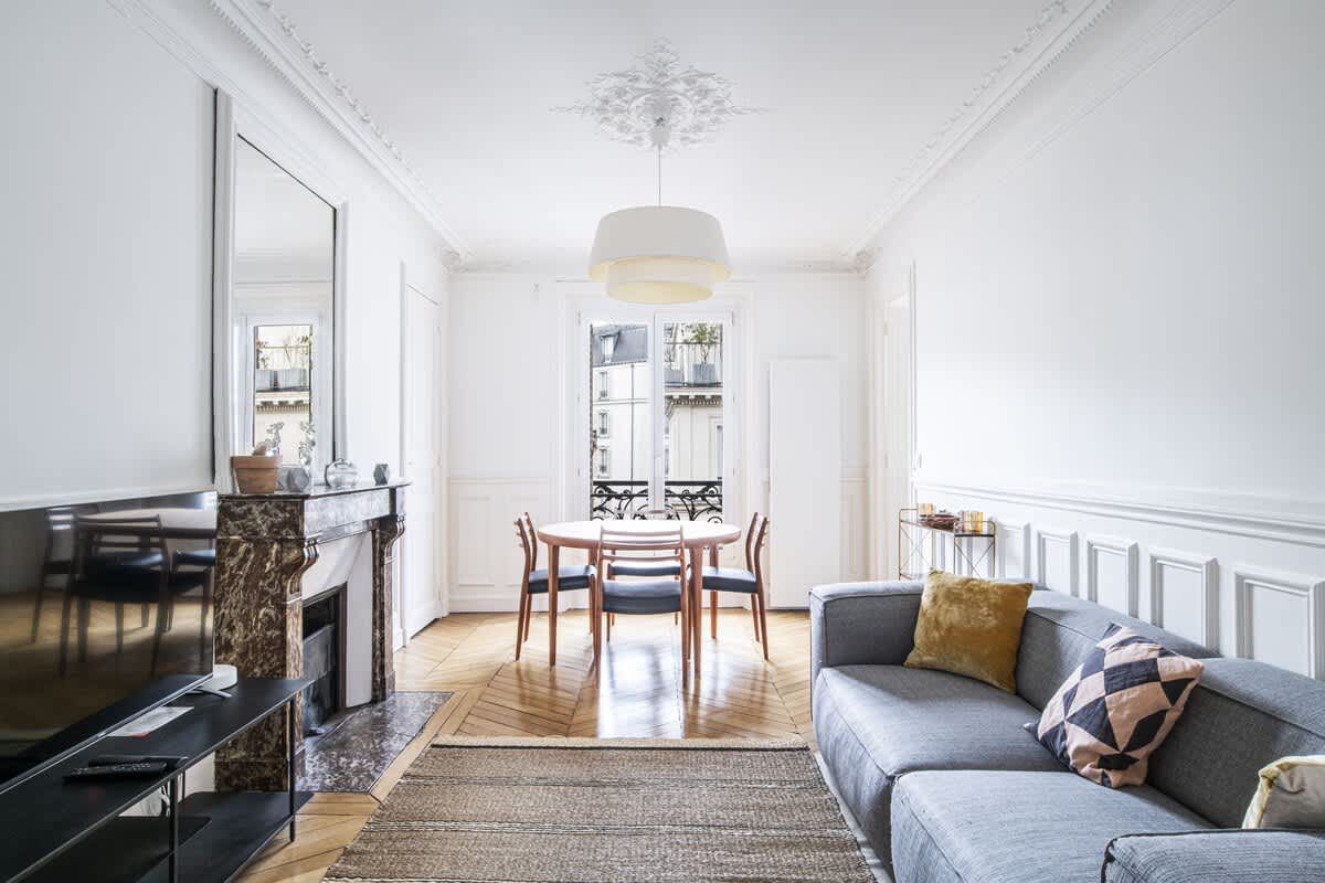 A Nice 2BR/1BA near Moulin Rouge — Paris, Île-de-France — vacation rental