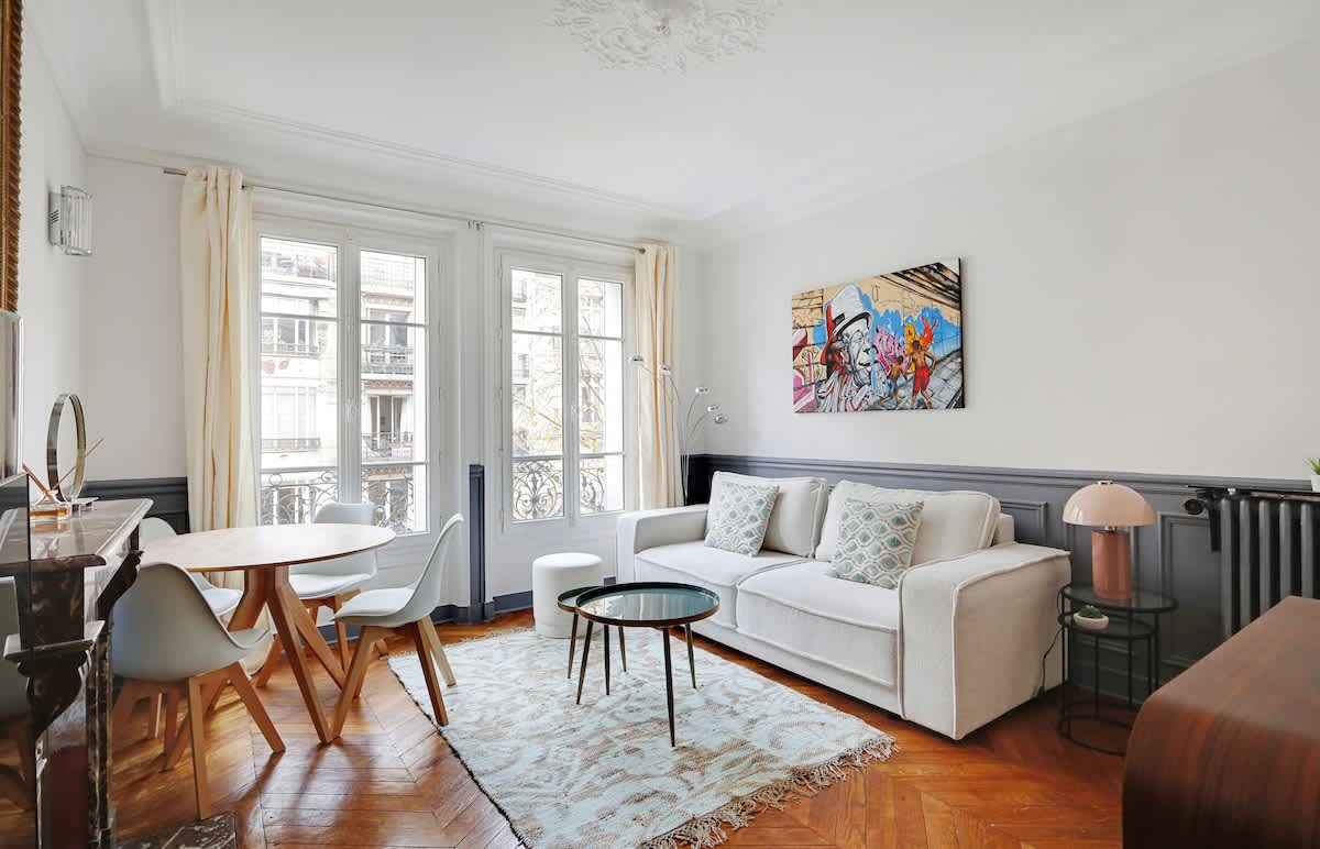 An Amazing 2-BR near Malherbes / Monceau — Paris, Île-de-France — vacation rental