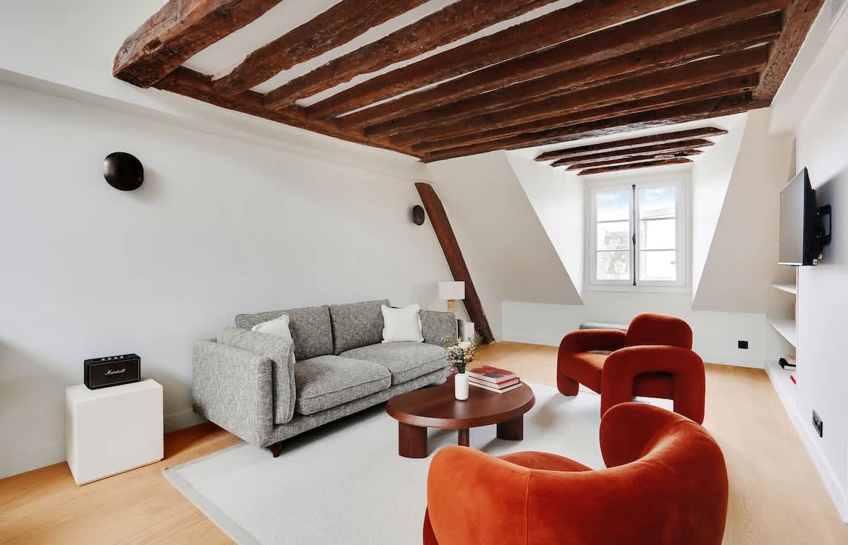A Breathtaking 2-BR/2 BA in St-Germain-des-Près — Paris, Île-de-France — vacation rental