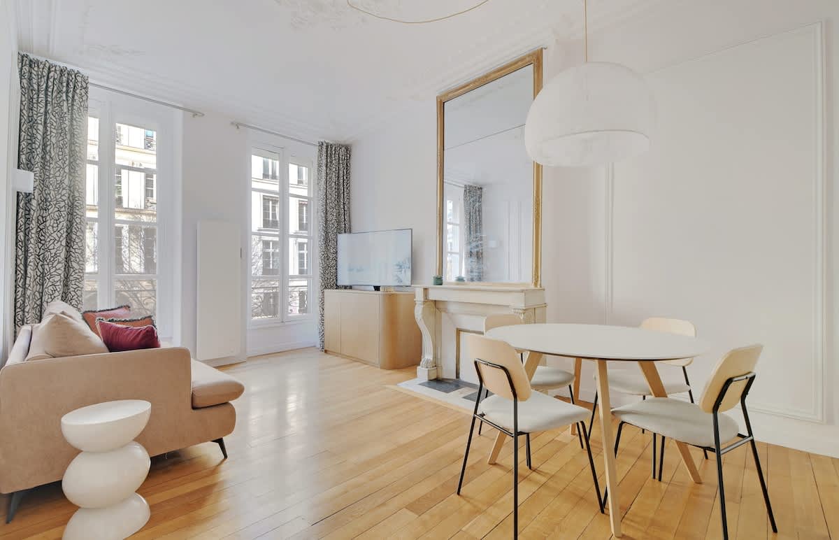 A Superb 2-BR in Bourse - Grands Boulebards — Paris, Île-de-France — vacation rental