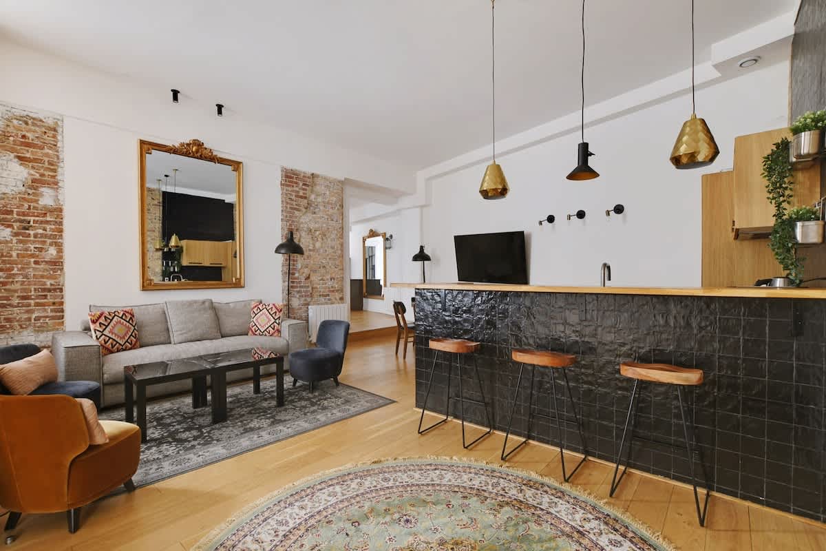 A Wonderful 3-BR/3BA in Louvre - Saint Honoré — Paris, Île-de-France — vacation rental