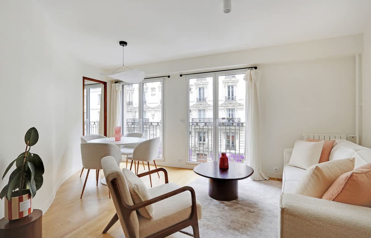 A Refined 2-BR in Saint-Germain — Paris, Île-de-France — vacation rental