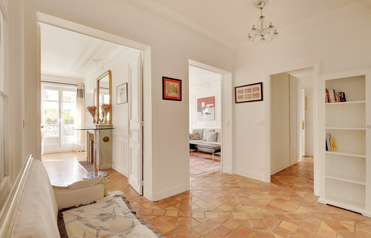A Superb 3-BR in Saint-Georges — Paris, Île-de-France — vacation rental