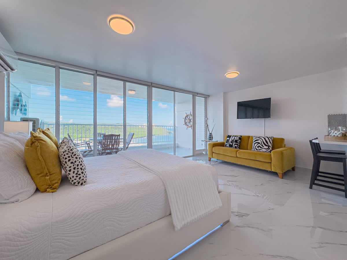 Azure Marina Suite: Ocean, Mountain & Marina View — Fajardo, Fajardo — vacation rental
