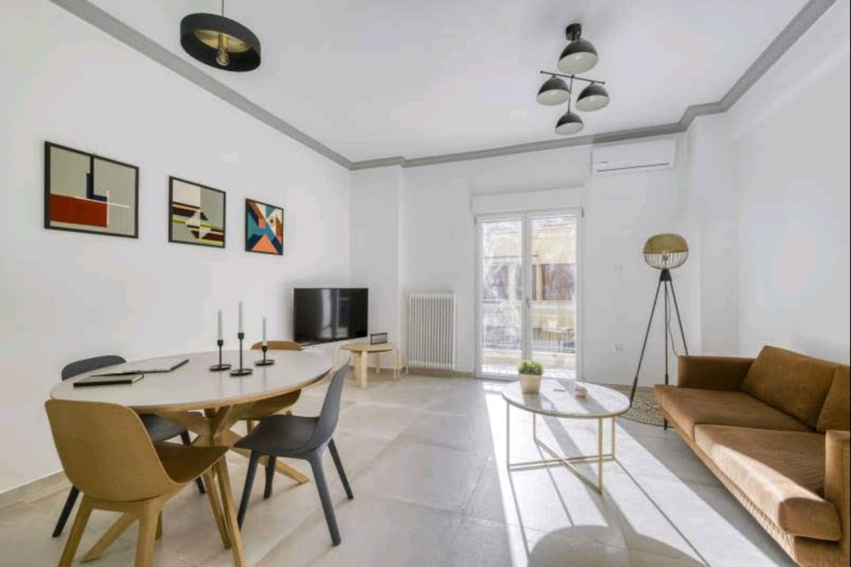 Kallidromiou, designer apartment in Exarcheia
