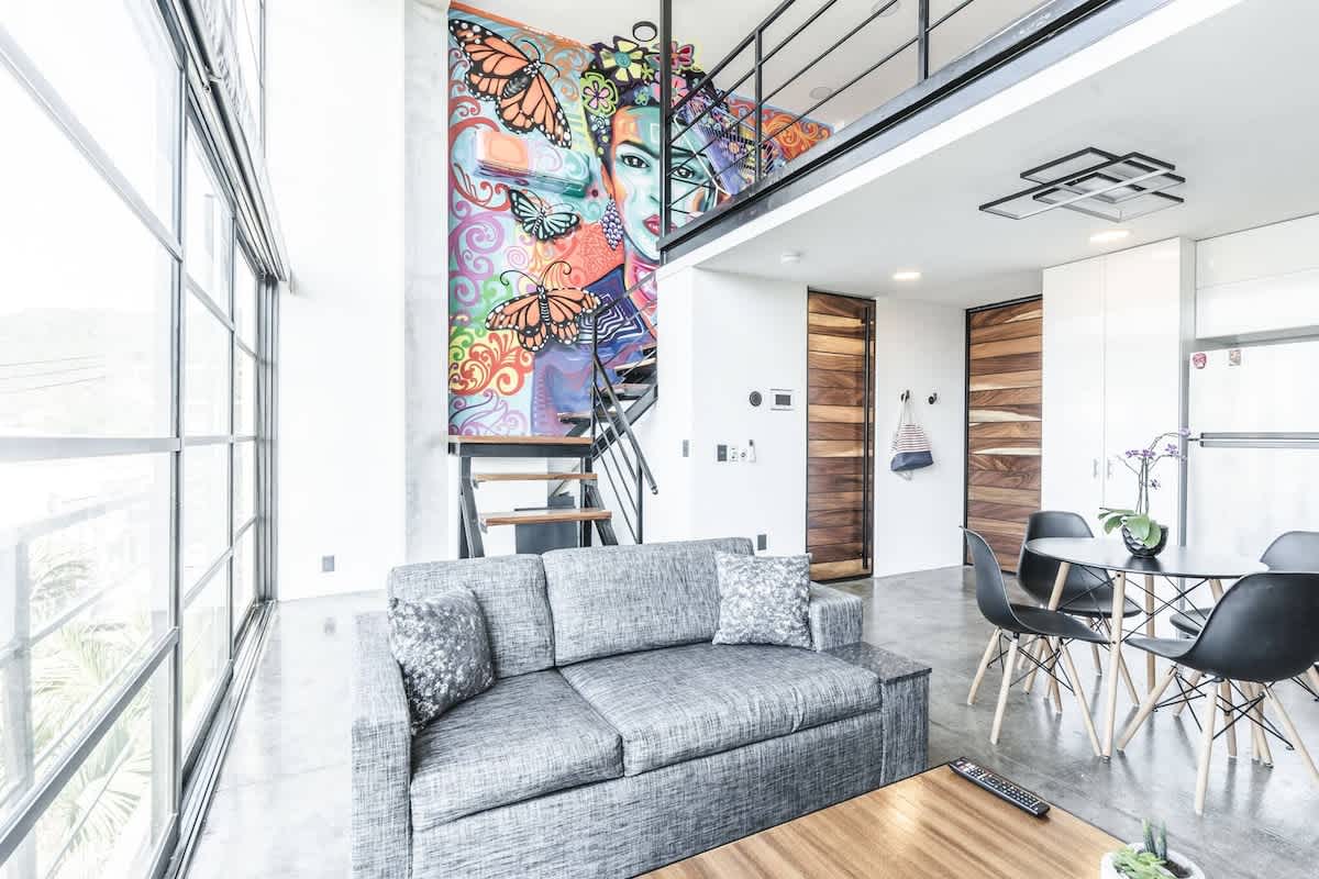 Loft********