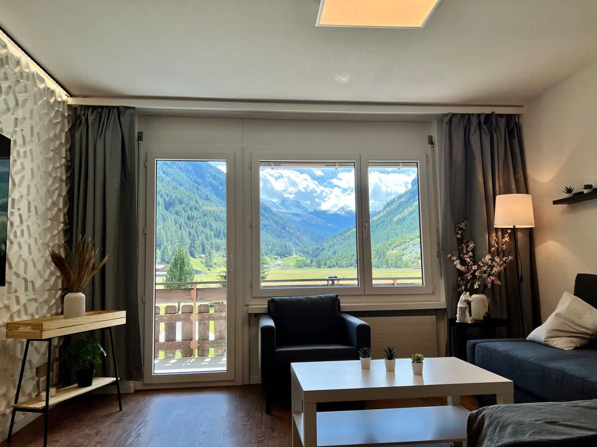 Family Getaway for 6 near Zermatt — 8