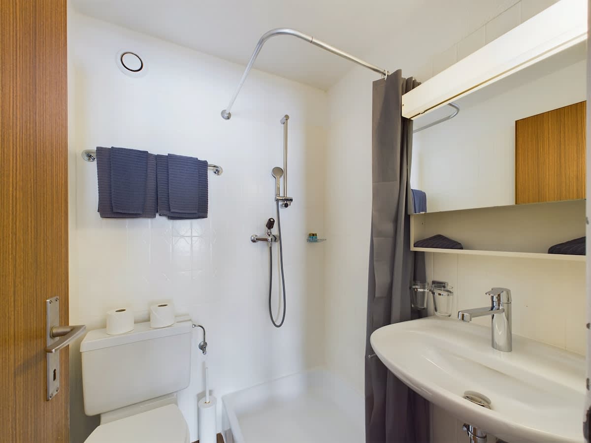 Enjoy the View Loft Close to Zermatt with Parking — 6