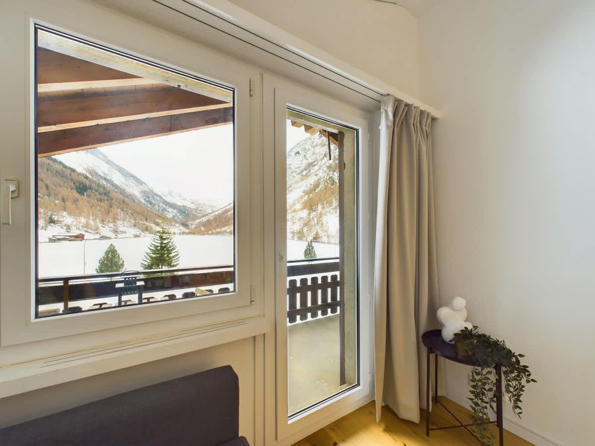 Family Alpine Retreat with Mountain Views — 9