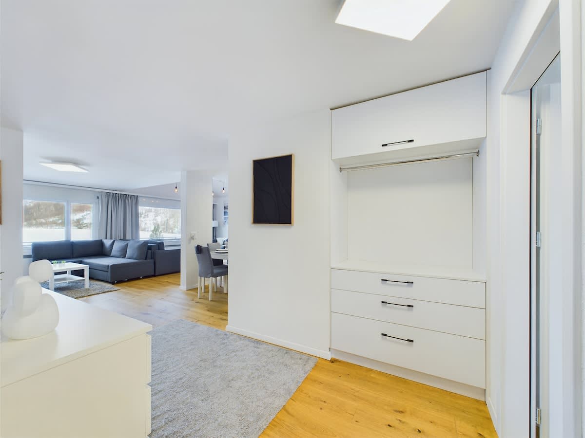 Family Apartment with Stunning Mountain Views — 6