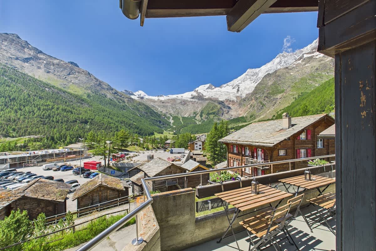 Spacious Family Apartment in Saas-Fee — 38