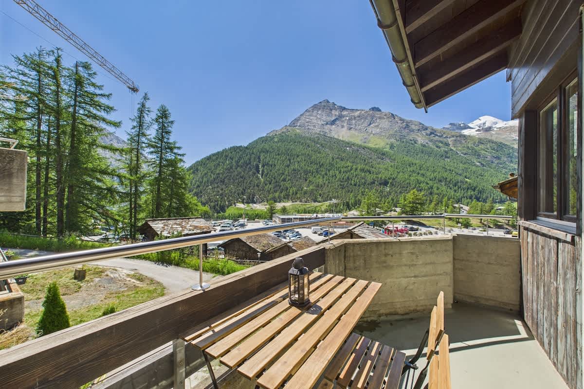 Spacious Family Apartment in Saas-Fee — 32