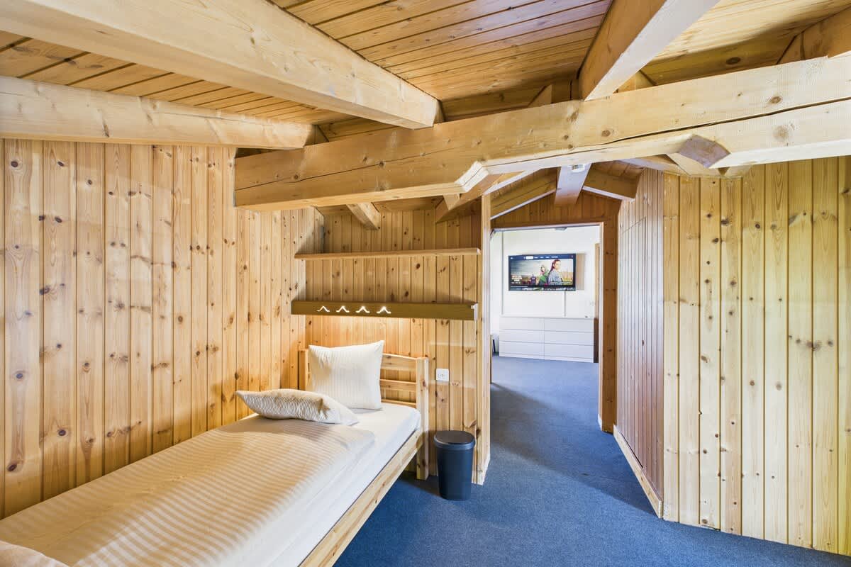 Spacious Family Apartment in Saas-Fee — 24