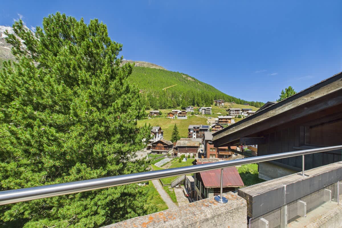 Spacious Family Apartment in Saas-Fee — 30