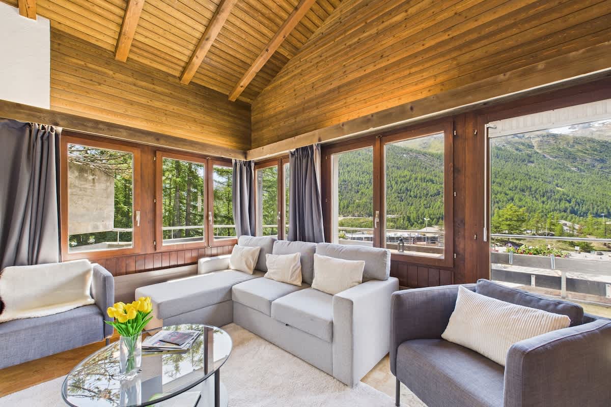Spacious Family Apartment in Saas-Fee — 10