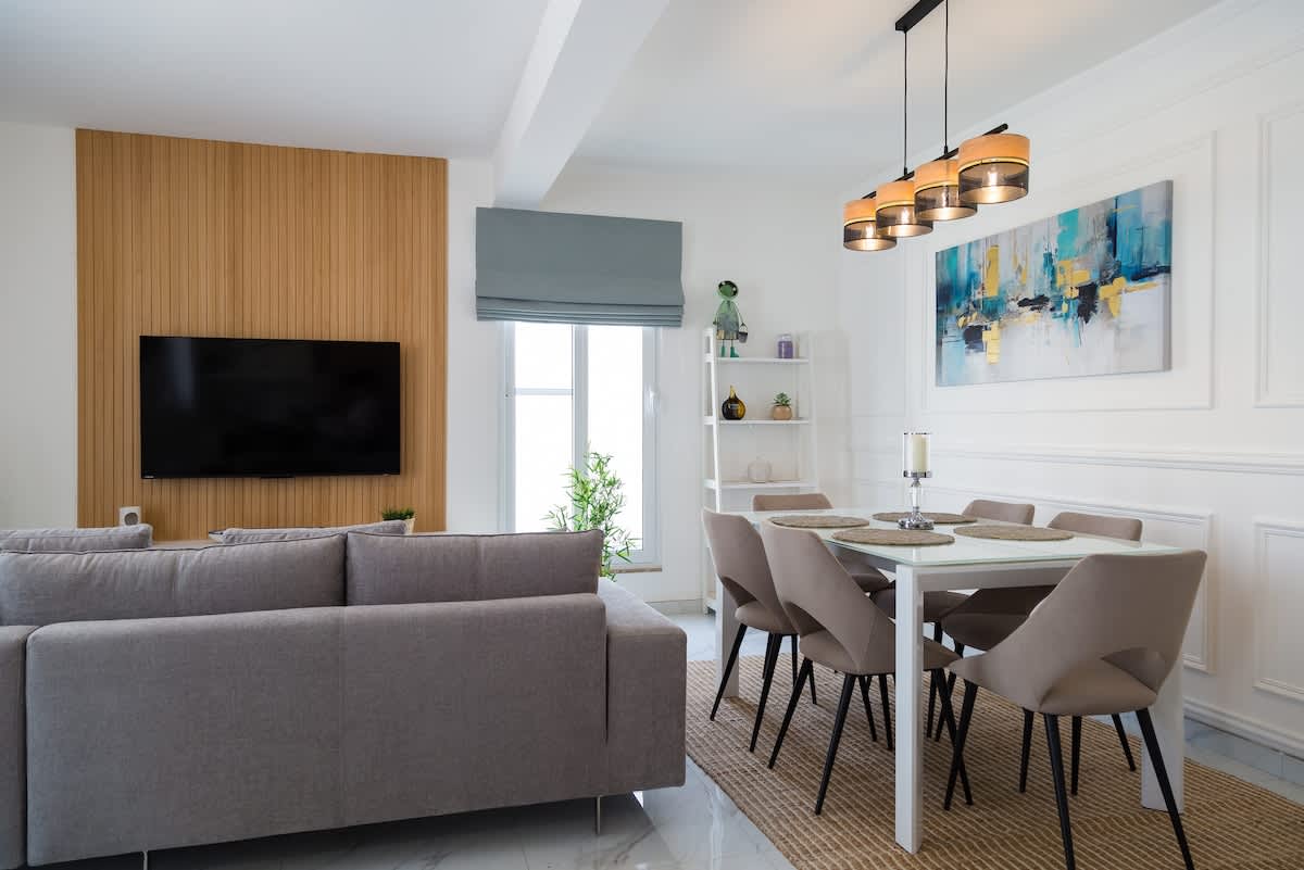Luna Apartment 4 - Discover Modern Luxury by the Sea