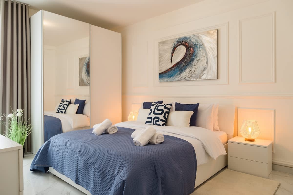 Luna Apartment 4 - Discover Modern Luxury by the Sea