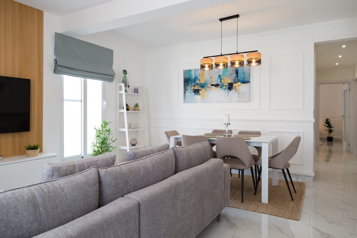 Luna Apartment 4 - Discover Modern Luxury by the Sea