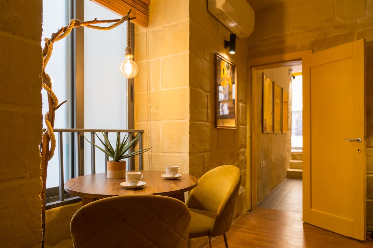 LIMONCELLO · Bold Design Apt, Heart of Valletta