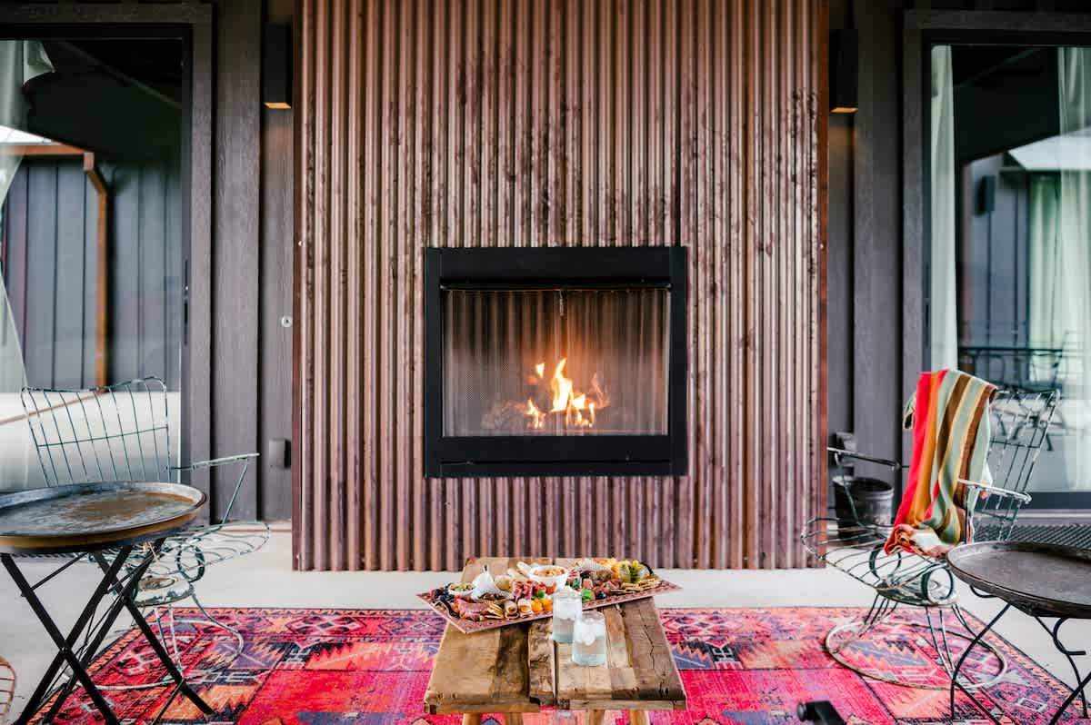 Perfect Getaway Near RT | Sunset Views & Firelight — Burton, TX — vacation rental